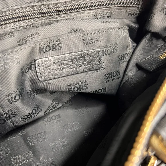 Michael Kors Pebble Leather Black Hudson Satchel Crossbody Bag - Picture 10 of 12